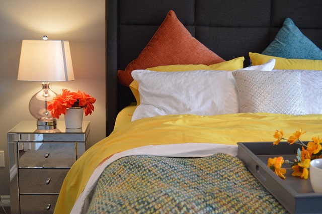 Dowiedz się jakie sypialniane akcesoria wybrać - wysokiej jakości prześcieradła dla Twojej rodziny!